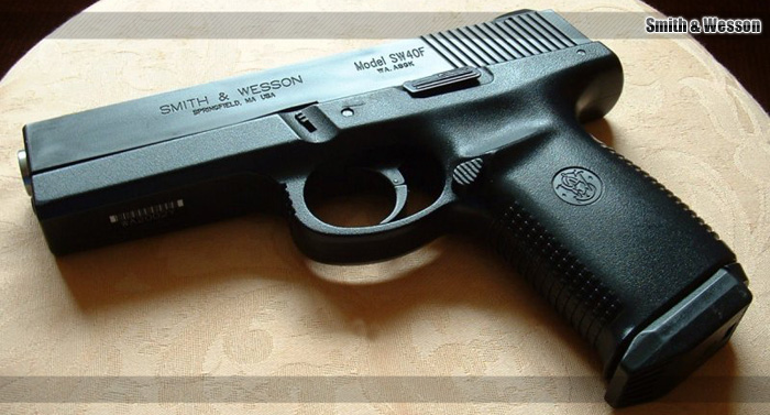 Пистолет Smith & Wesson "Sigma"