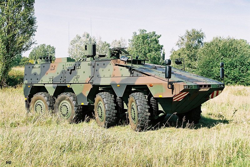 Россия начала военные испытания немецко-голландских бронемашин