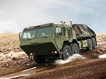 Армия США начала испытания гибридного грузовика