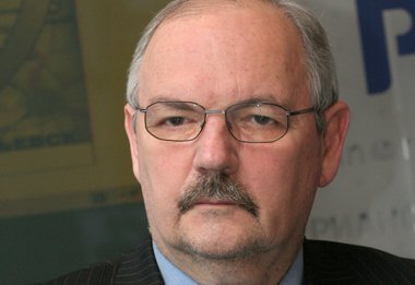 Эксперт Сергей Комков: «Нам нужно поднимать Россию, а не развивать зарубежную науку»